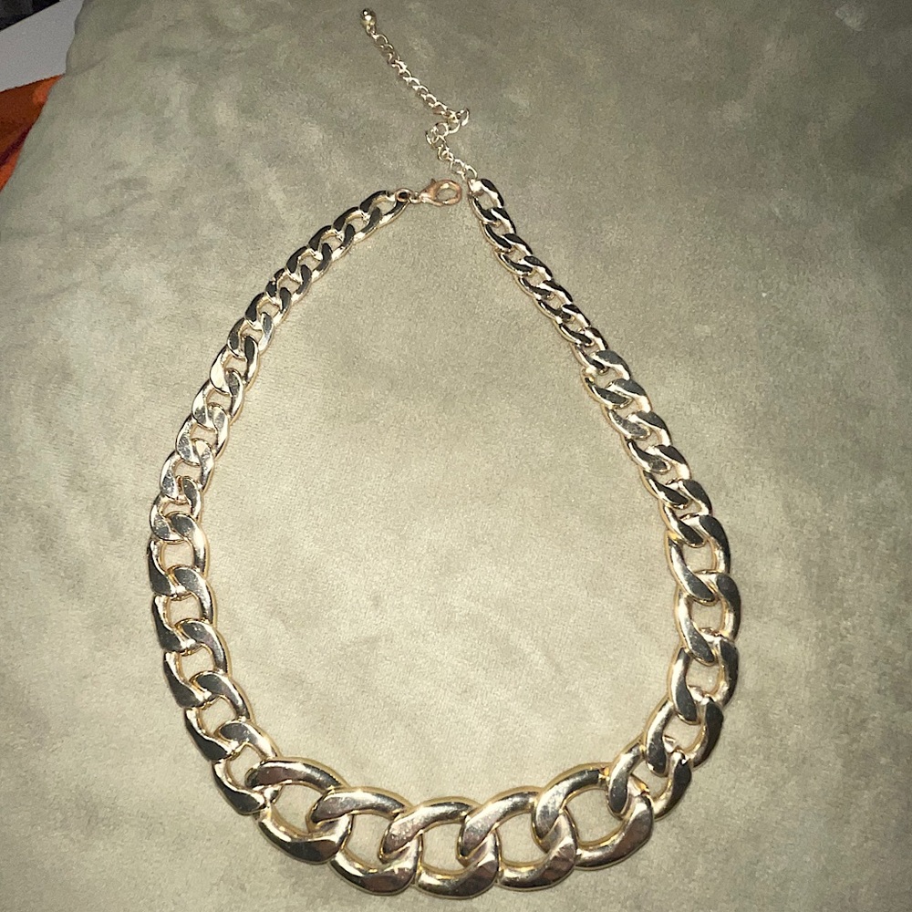 H&M Gold Chain Link Necklace
